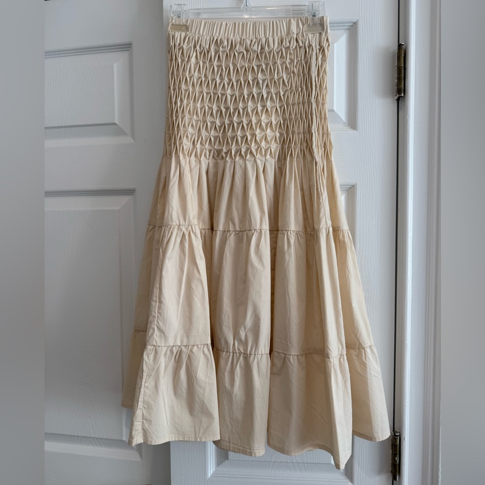 NWT Joh skirt. Size XS. Makes a cute set with top sold in separate listing!